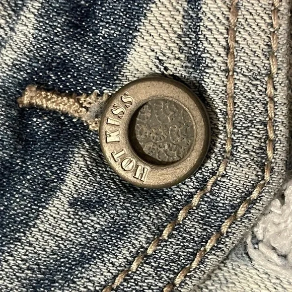 Hot kiss jeweled sleeveless Jean jacket - XL - Picture 6 of 6